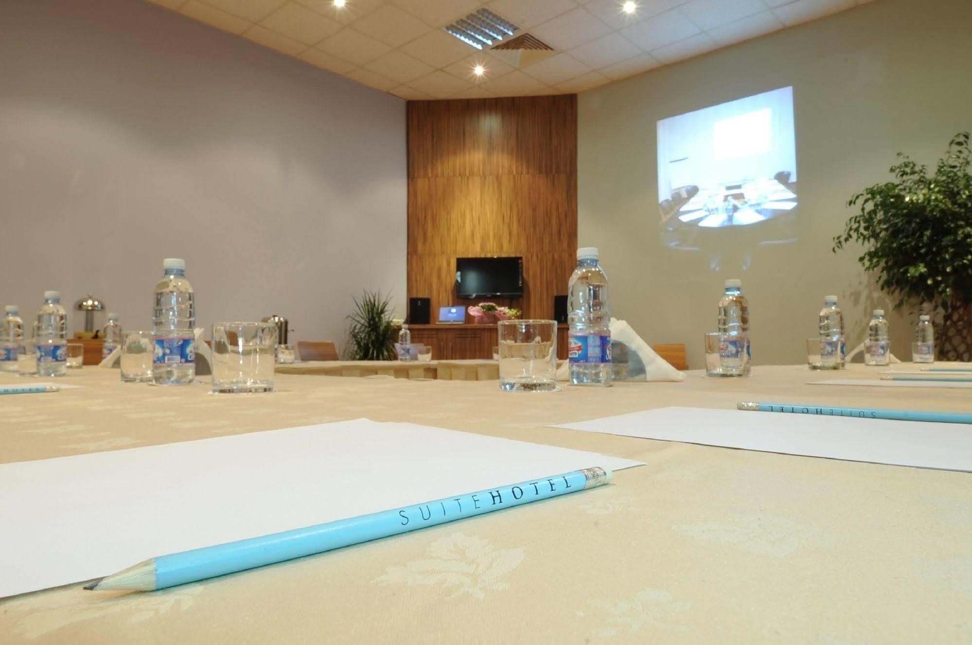 Suite Hotel Merlot - Beirut Bagian luar foto