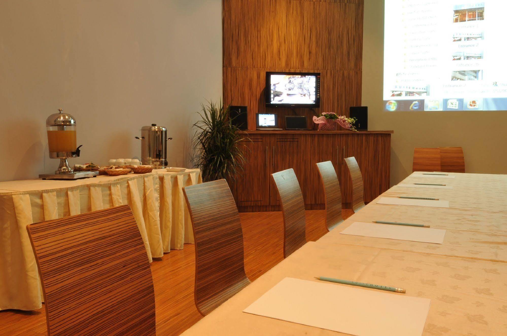 Suite Hotel Merlot - Beirut Bagian luar foto